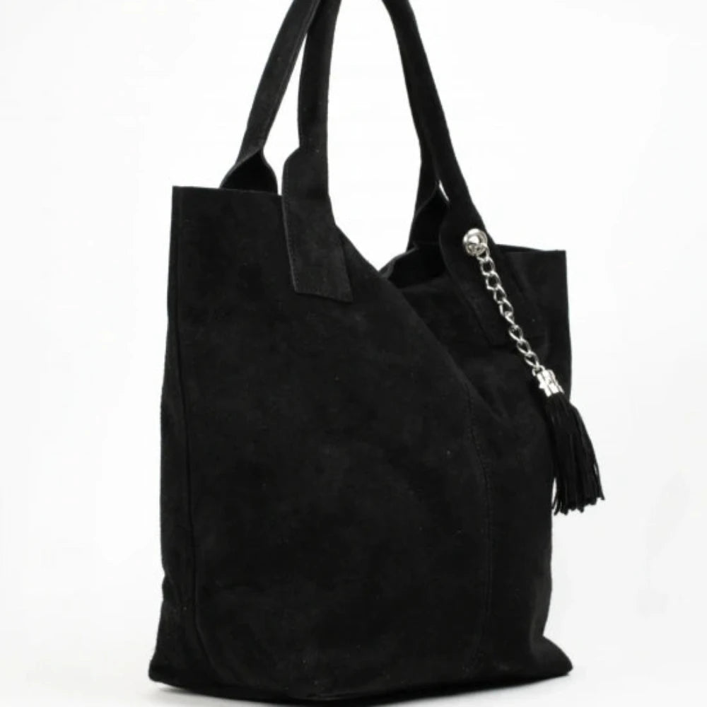 Bolso Tote de Piel Negra con Detalle de Cadena y Borla